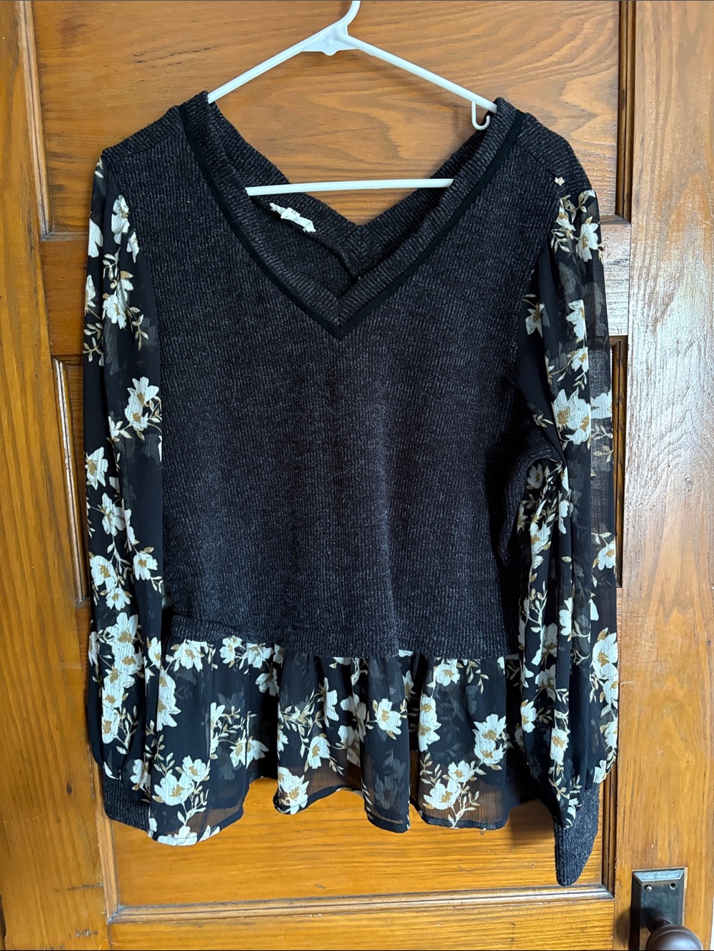 Maurices Black V-Neck Knit Peplum Top with Floral Chiffon Sleeves